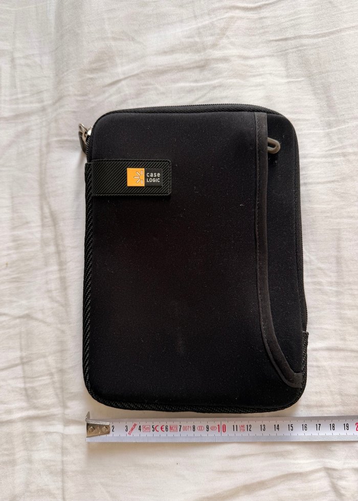Case Logic Siyah Tablet Çantası - Görsel 2