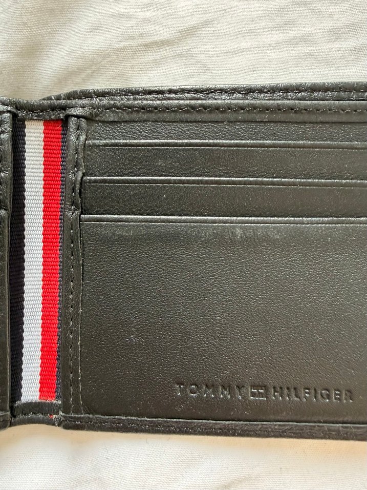 Tommy Hilfiger Siyah Erkek Deri Cüzdan - Görsel 4