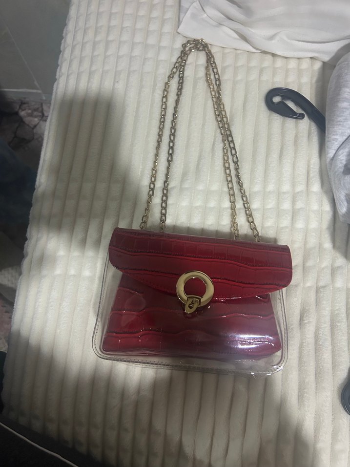 Kırmızı Parlak Deri Zincir Detaylı Kadın Çanta - Görsel 2