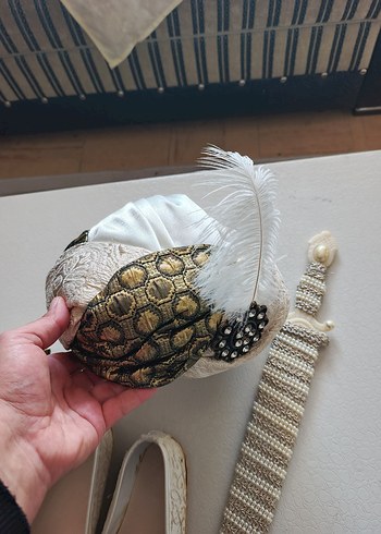 Çocuklar için Nakışlı Beyaz Düğmeli Takım - Görsel 6