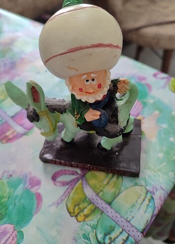 Beden yeşil Renk NASREDDİN HOCA BİBLOSU YÜKSEKLİK 10,5CM BOY 8 CM EN 5 CM AYNI ZA