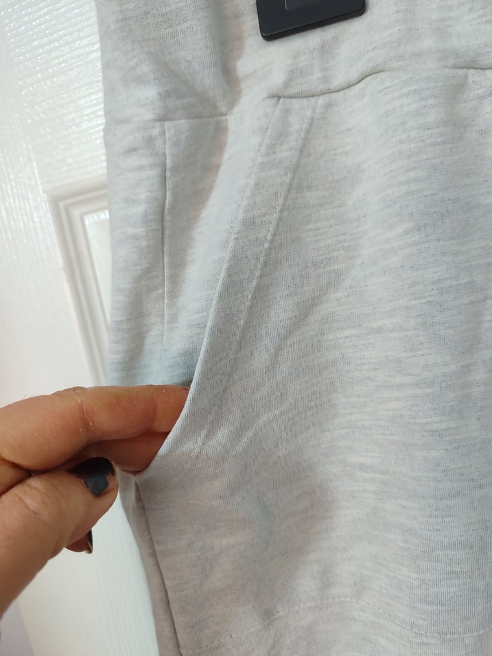 LC WAİKİKİ MARKA ETİKETLİ SİFİR ÜRÜN BELİ LASTİKLİ - Görsel 3