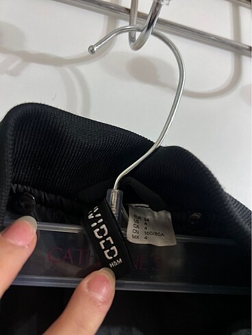 H&M HM MONT