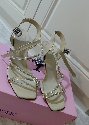 Shoes Time 38