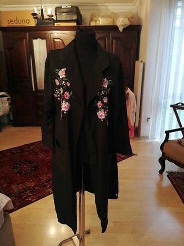Siyah nakışlı kimono 