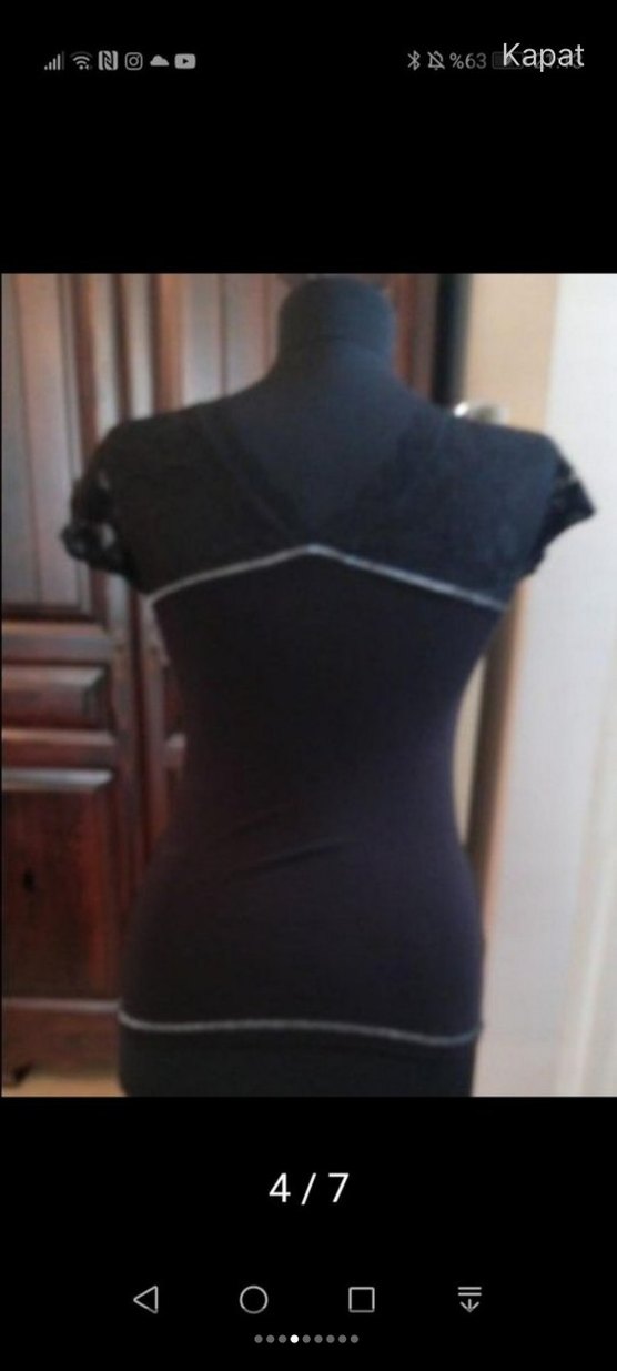 Dantel Detaylı Siyah V Yakalı Kadın Bluz - Görsel 2