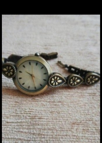 Avon Vintage Kadın Kol Saati