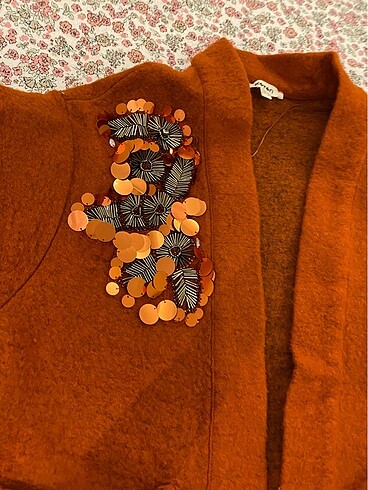 Bershka kapitone mont