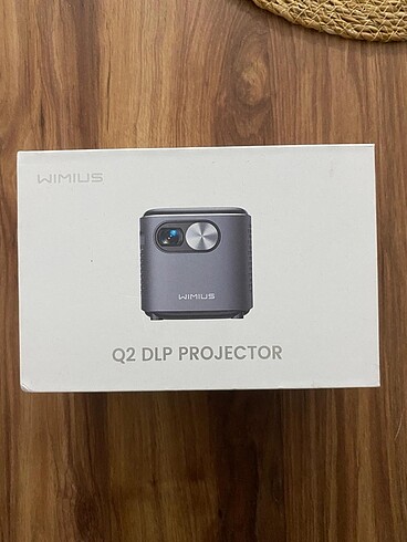 Q2 DLP PROJECTOR
