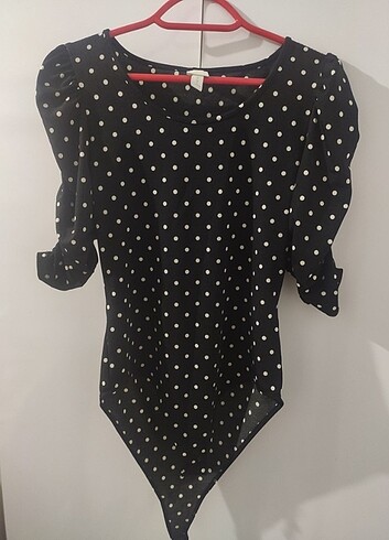 36 Beden siyah Renk Çıtçıtlı body