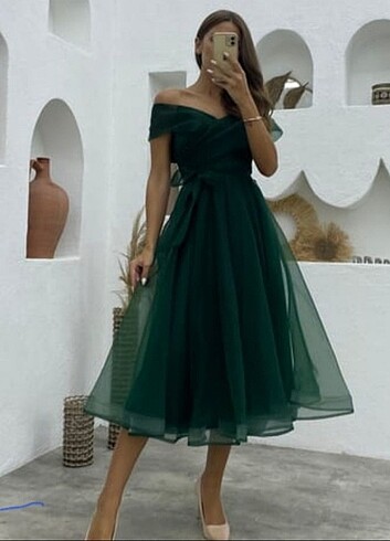Yesil gece elbisesi
