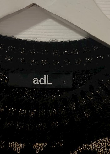 Nakışlı Siyah Örgü Kadın Kazak - Görsel 2