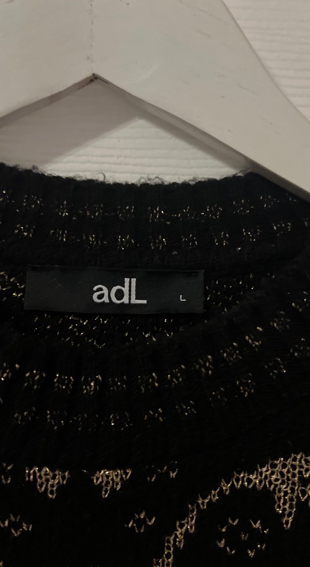 Nakışlı Siyah Örgü Kadın Kazak - Görsel 2