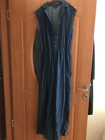 Uzun yumuşak kumaştan kot elbise