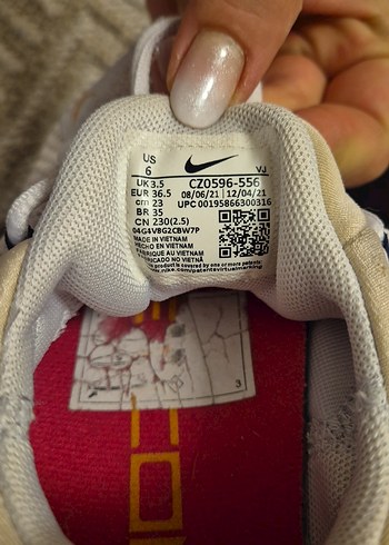 36,5 Beden beyaz Renk Nike Beyaz Kadın Spor Ayakkabı