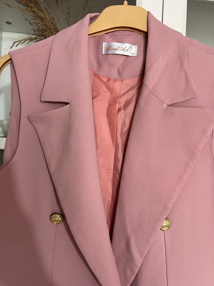 Pembe Düğmeli Uzun Kolsuz Kadın Klasik Yelek - Görsel 3