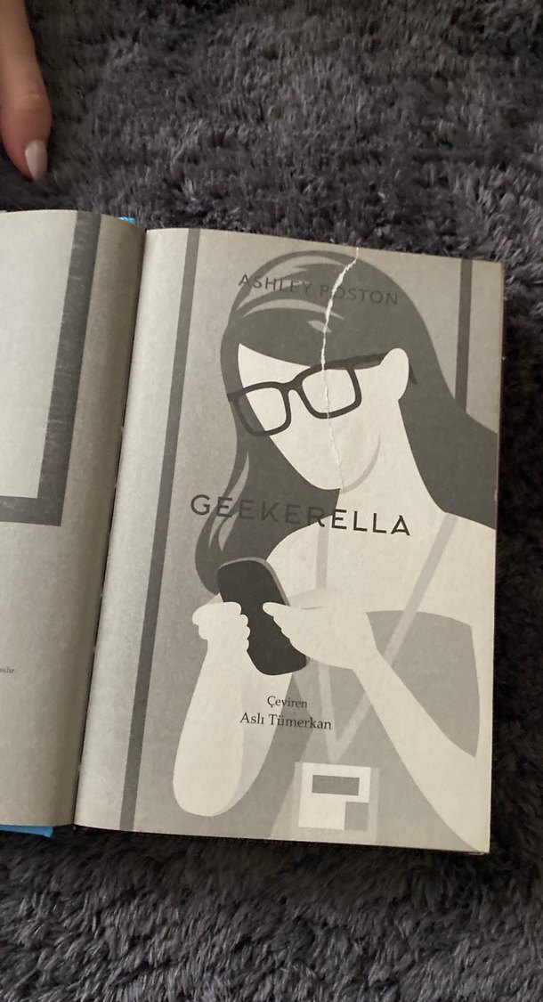 Geekerella - Ashley Poston - Görsel 3