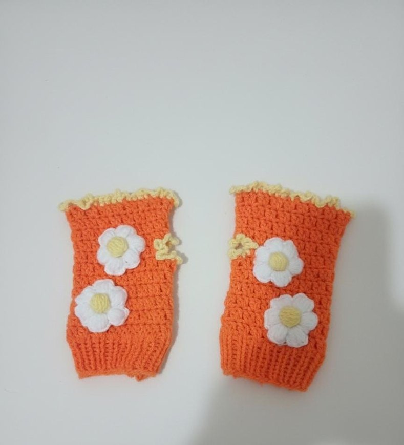 Etnik Desenli Turuncu Örgü Kız Eldiveni - Görsel 2