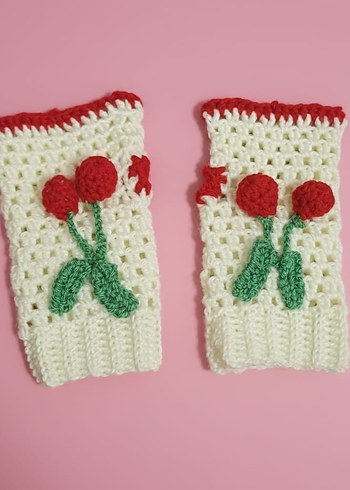 Beyaz Kiraz Detaylı Örgü Eldiven - Görsel 2