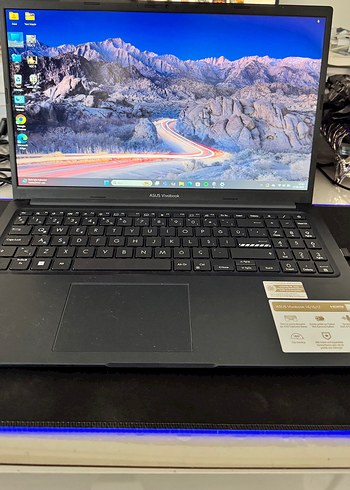 Beden Asus Vivobook