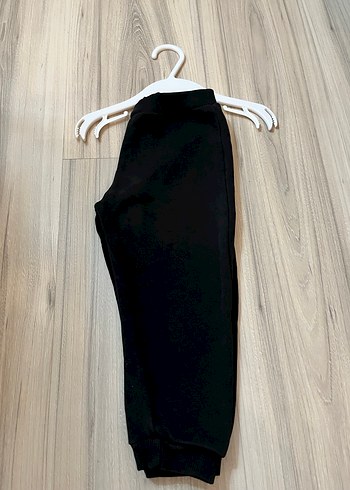 Erkek Çocuk Siyah Bol Kesim Eşofman Altı - Görsel 2