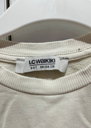 Çiçek Desenli Düğmeli Beyaz Sweatshirt - Görsel 5