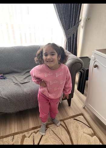 Barbili Kız Çocuk Pembe Desenli Sweatshirt - Görsel 2