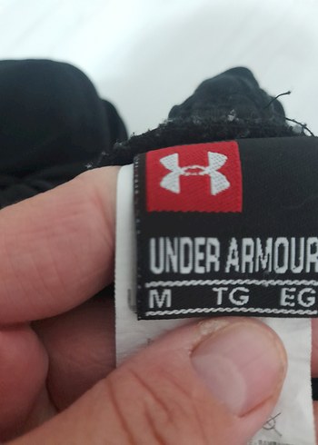 Under Armour Siyah Rahat Kesim Şort - Görsel 4