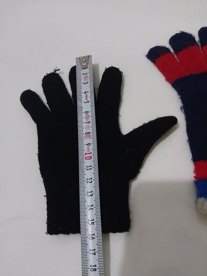 Çocuklar İçin Renkli Örgü Eldiven - Görsel 3