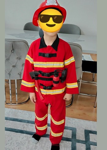 Çocuklar İçin Kırmızı İtfaiyeci Kostümü
