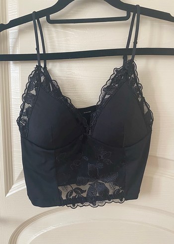 Siyah Dantelli V Yaka Gotik Bralet