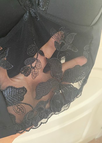 32 Beden Siyah Dantelli V Yaka Gotik Bralet