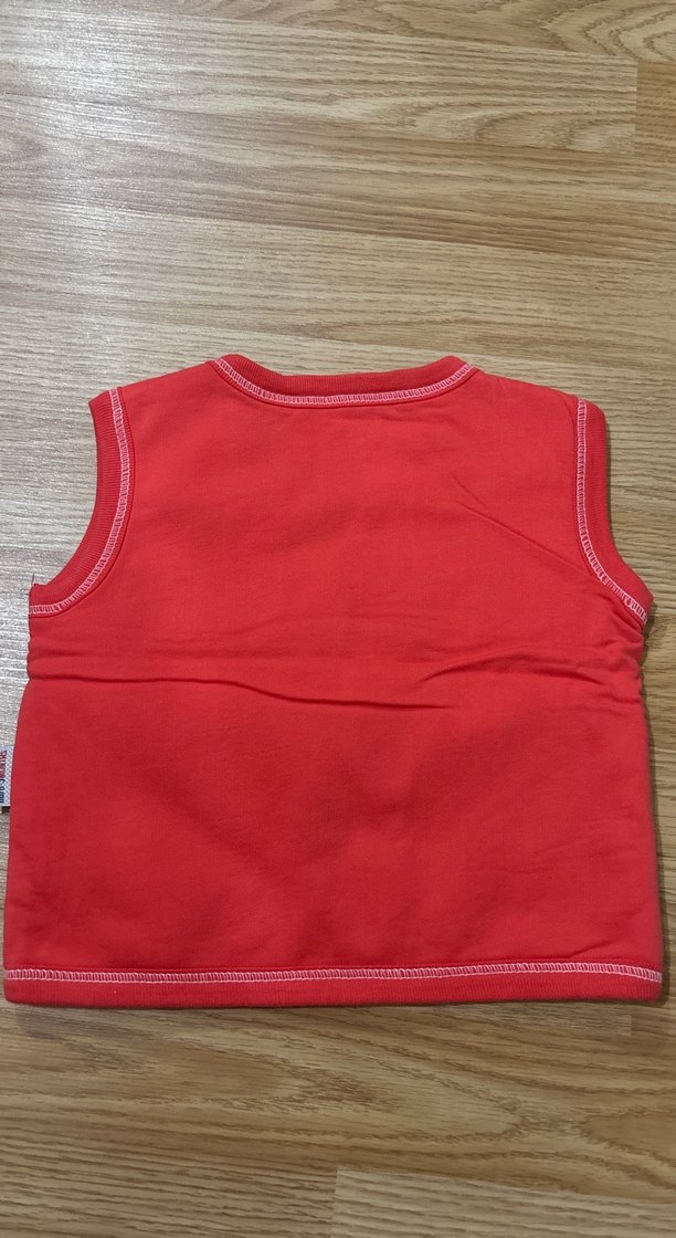 Kız Çocuk Kırmızı Desenli Düğmeli Yelek - Görsel 3