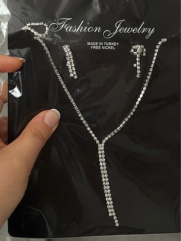 swarovski Kristal Taşlı su yolu kolye