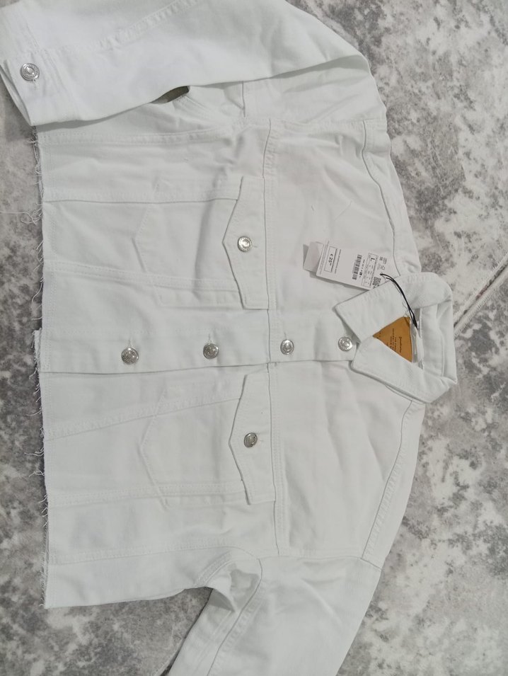 Kadın Beyaz Düğmeli Denim Ceket - Görsel 2