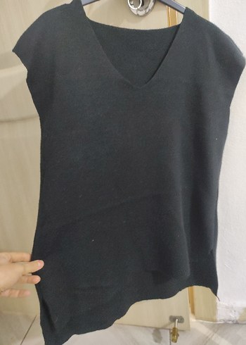 Siyah V Yaka Kadın Yün Süveter - Görsel 2