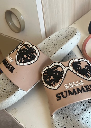 Baskılı Kemerli Kız Terlikleri - Görsel 4