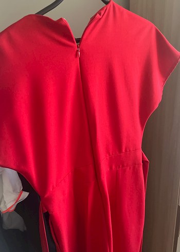 Kırmızı V Yakalı Uzun Kadın Tulum - Görsel 3