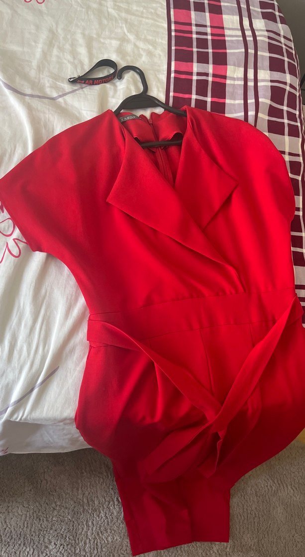 Kırmızı V Yakalı Uzun Kadın Tulum - Görsel 4