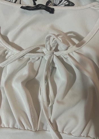 Beyaz göğüs dekolte crop - Görsel 2