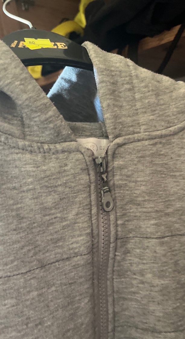 Erkek Gri Kapüşonlu Fermuarlı Yelek - Görsel 4