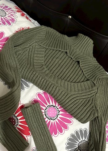 Bershka slim fit kazak gardrops tan İrem derici den aldım - Görsel 3