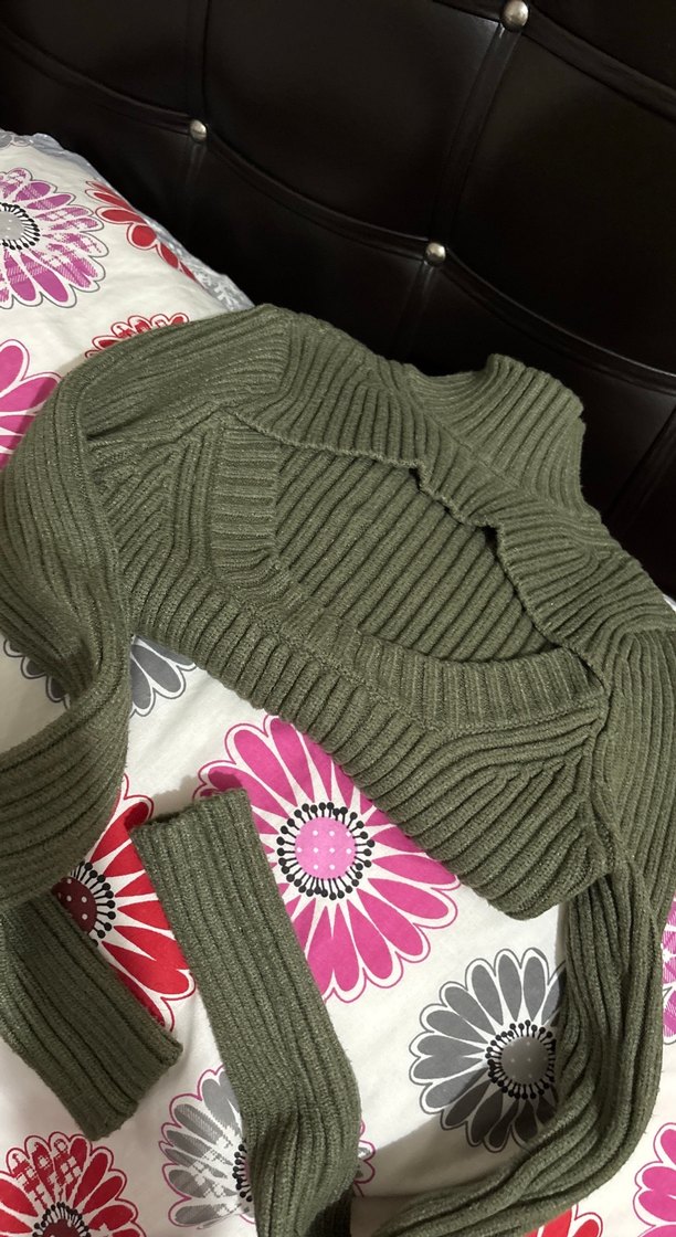 Bershka slim fit kazak gardrops tan İrem derici den aldım - Görsel 3