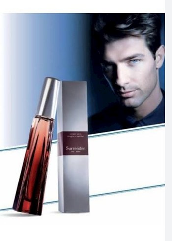 Avon Surrender Erkek Parfümü - Bordo