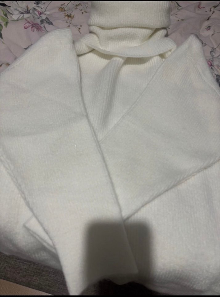 Kadın Beyaz Balıkçı Yaka Örgü Kazak - Görsel 3