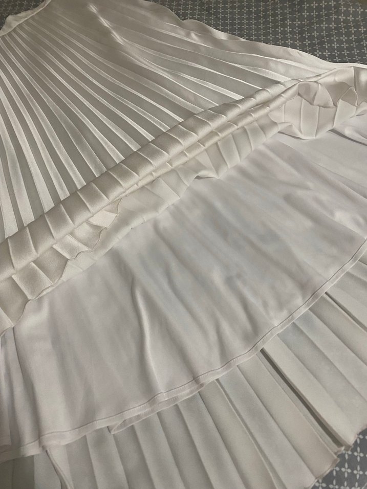 Beyaz Piliseli Uzun Etek - Görsel 3