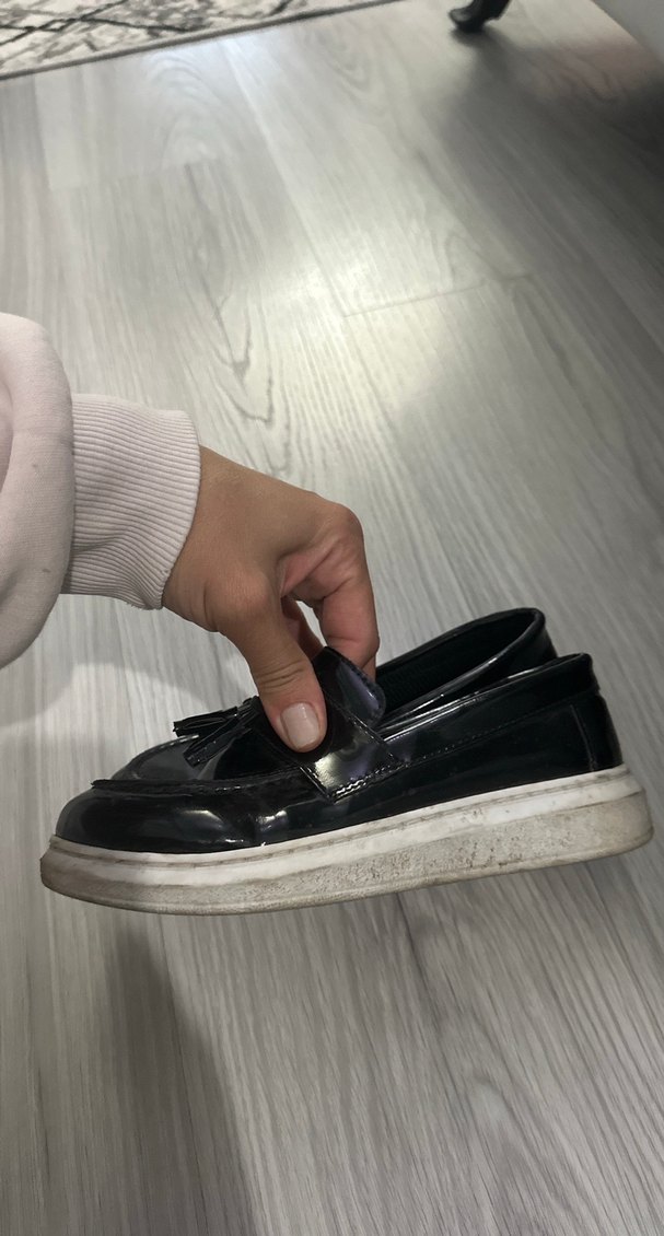 Erkek Çocuk Renkli Siyah Püsküllü Ayakkabı - Görsel 5