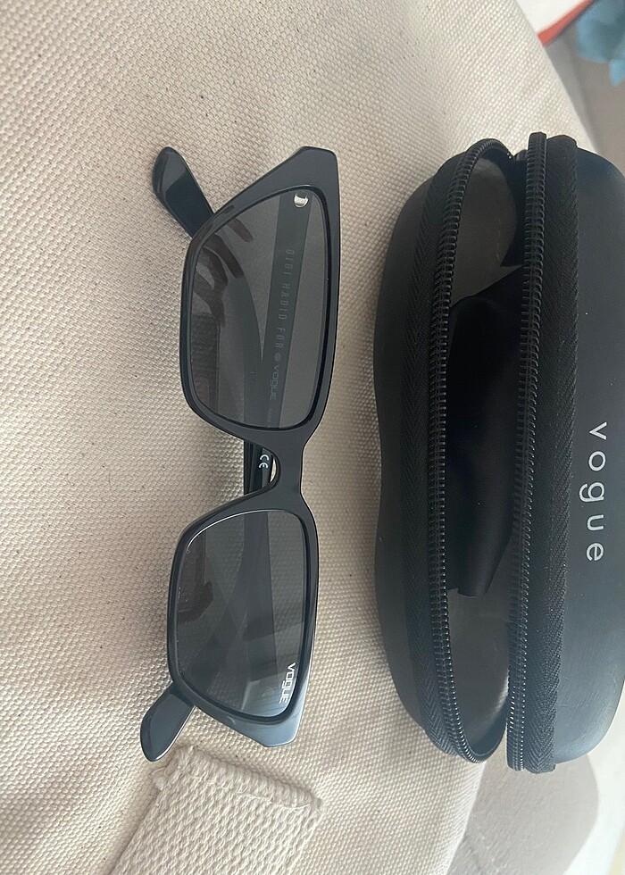 Vogue kedi gözlük - Görsel 5