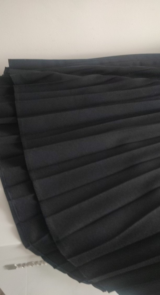 Siyah Pilili Uzun Etek - Görsel 3