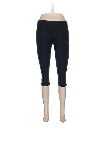 Nike Bermuda / Kapri %70 İndirimli.